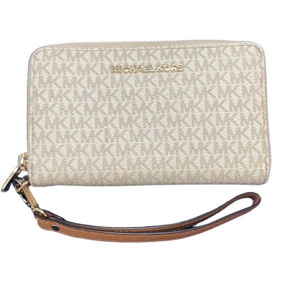 Michael Kors Handbags - Michael Kors Continental Wallet Really Great Pre Loved Condition